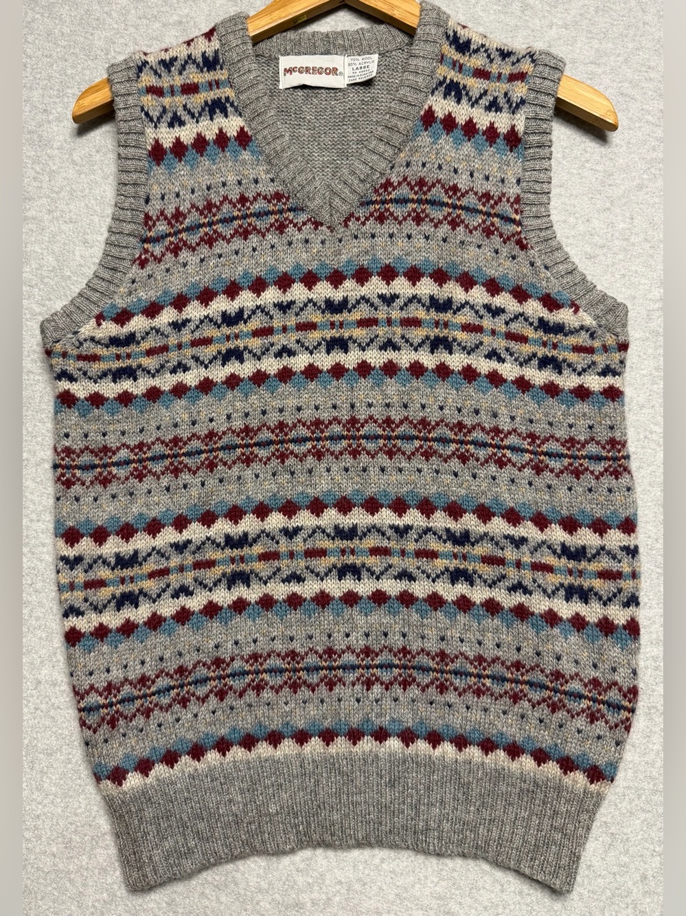 Vintage McGregor Large Wool Fair Isle Sweater Vest Gray V Neck USA Guam
